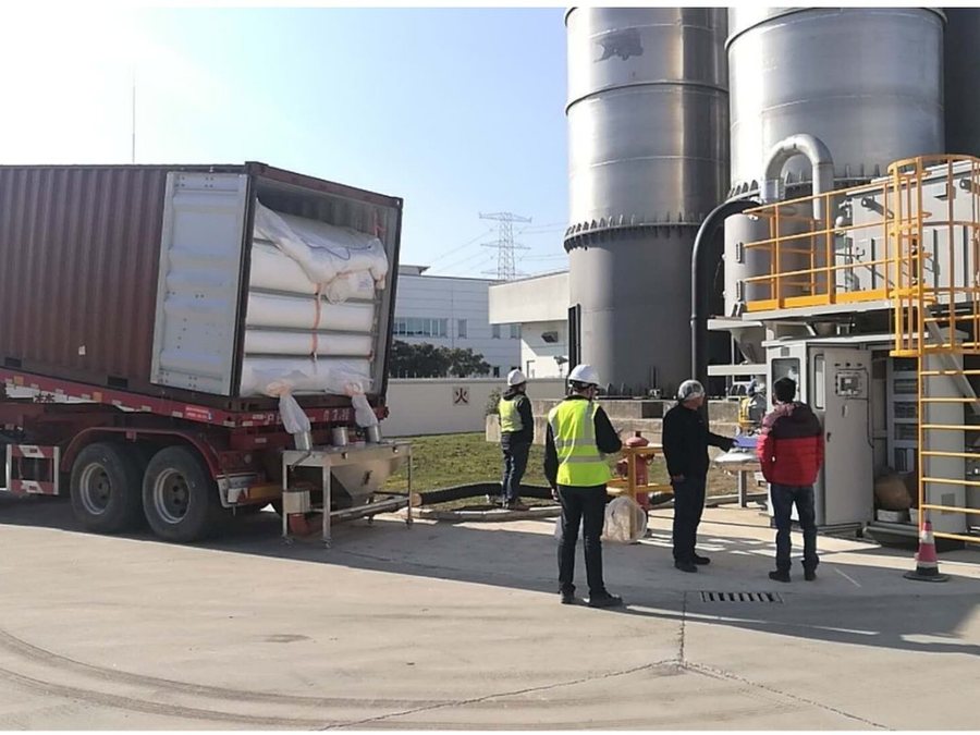 PP 气力输送项目，含 200 m³ 储存料仓及集装箱海包卸车